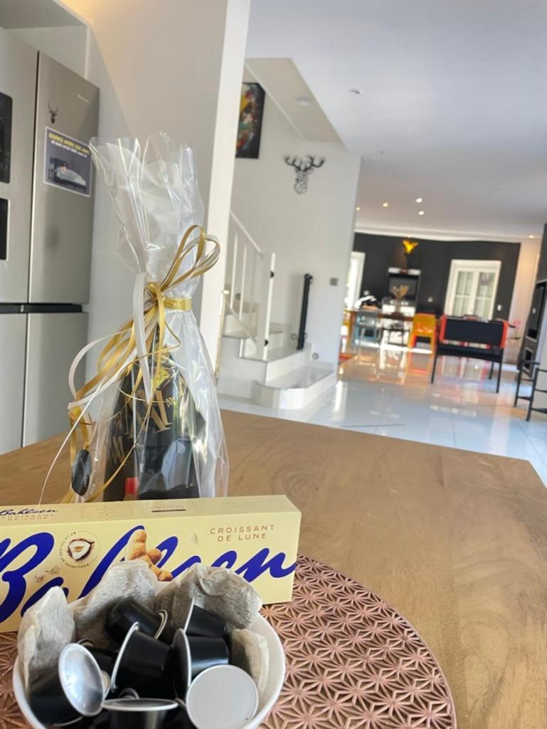 Gites Spa Strasbourg - Villa Cerf - Spa Prive, Sauna, Borne D'Arcade, Babyfoot Ittenheim Buitenkant foto